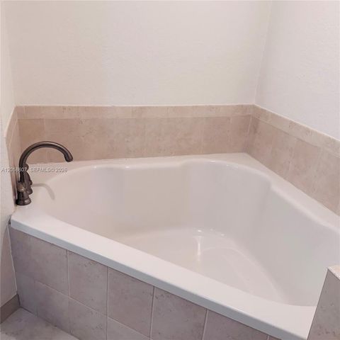 1830 Radius Drive 217, Hollywood, FL 33020