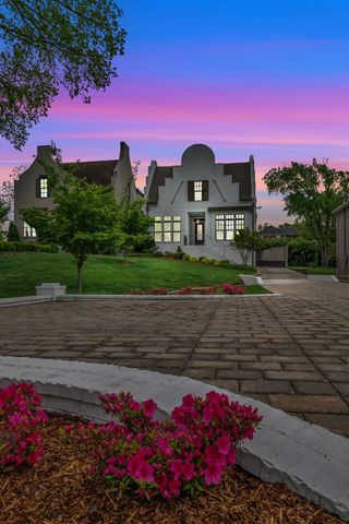 2227 Castleman Dr, Nashville, TN 37215