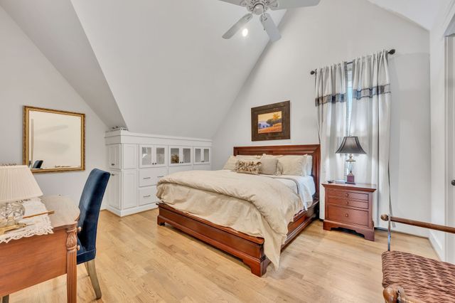 2227 Castleman Dr, Nashville, TN 37215