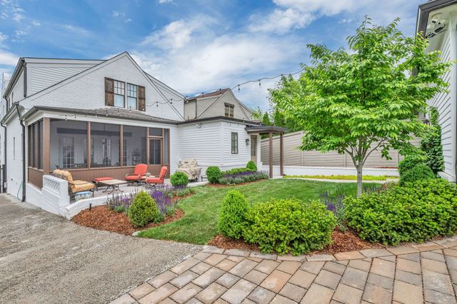 2227 Castleman Dr, Nashville, TN 37215