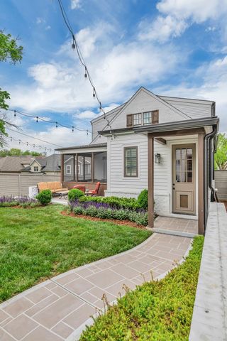 2227 Castleman Dr, Nashville, TN 37215