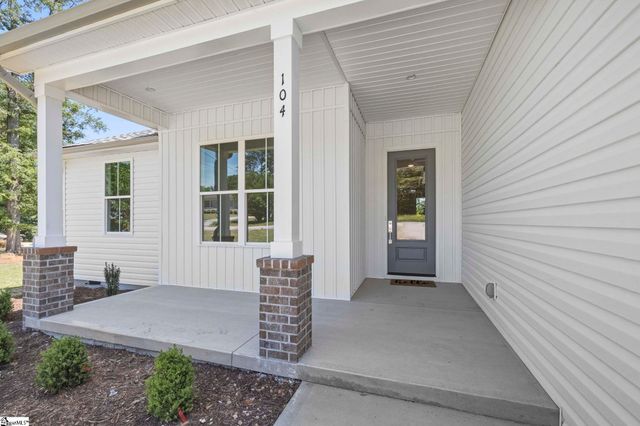 104 Mount Vernon Road, Greenville, SC 29651