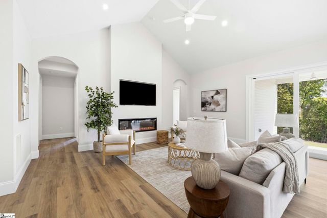 104 Mount Vernon Road, Greenville, SC 29651