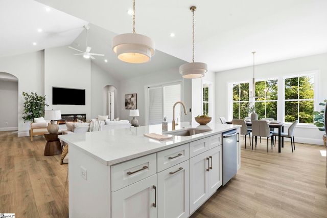 104 Mount Vernon Road, Greenville, SC 29651