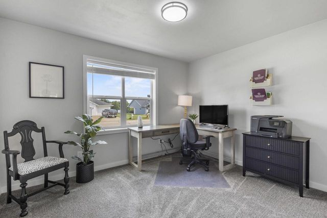 825 S LINCOLN STREET, Hortonville, WI 54944