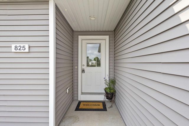 825 S LINCOLN STREET, Hortonville, WI 54944