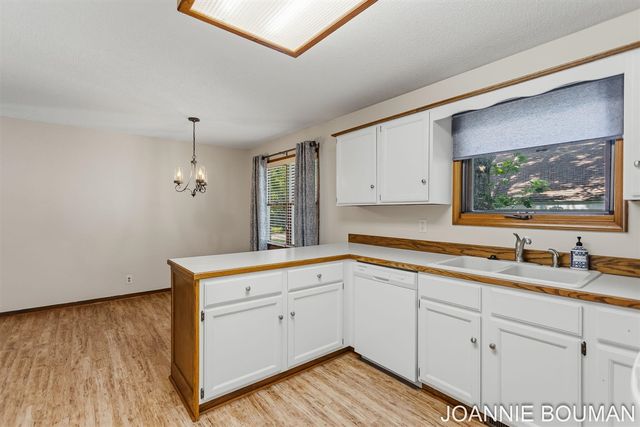 1323 Floral Street, Holland, MI 49423
