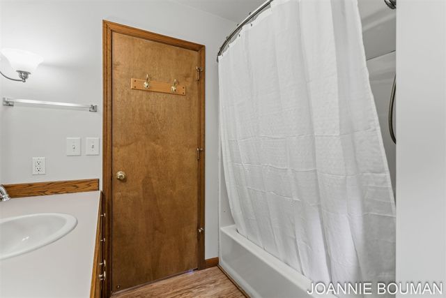 1323 Floral Street, Holland, MI 49423