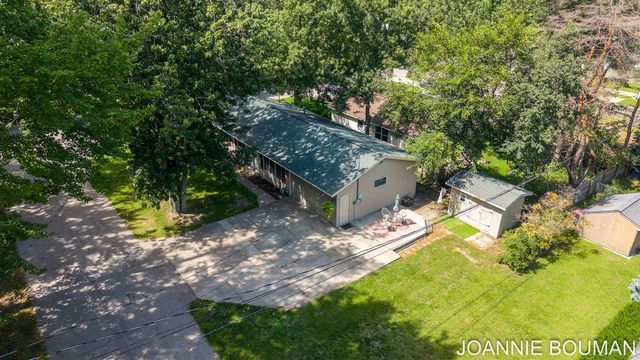1323 Floral Street, Holland, MI 49423