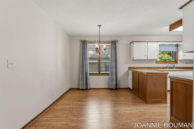 1323 Floral Street, Holland, MI 49423