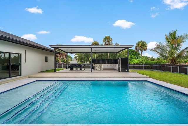 641 Marshall Road, West Palm Beach, FL 33413