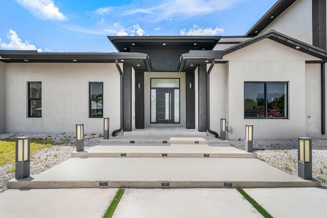 641 Marshall Road, West Palm Beach, FL 33413
