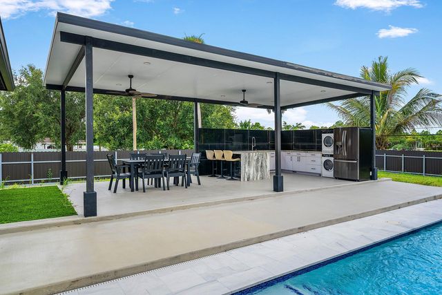 641 Marshall Road, West Palm Beach, FL 33413