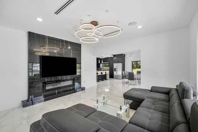 641 Marshall Road, West Palm Beach, FL 33413