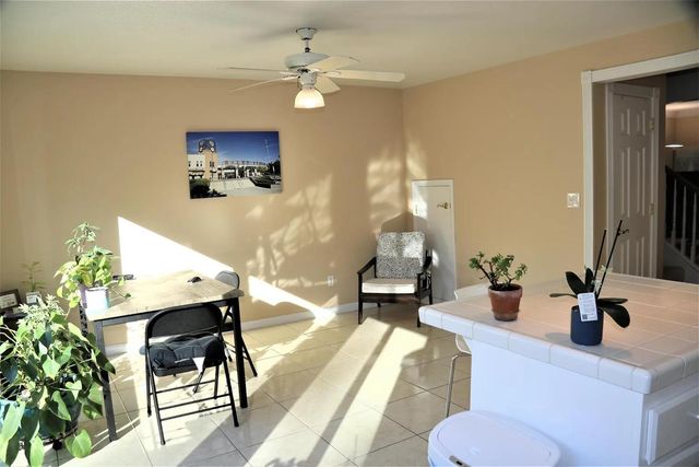 206 Touchstone Pl, West Sacramento, CA 95691