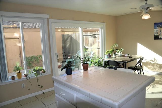 206 Touchstone Pl, West Sacramento, CA 95691