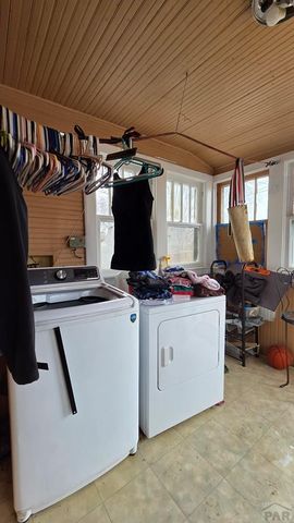 944 Carteret Ave, Pueblo, CO 81004