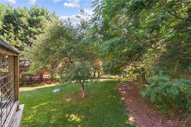 354 Merrimont Drive, Winston-salem, NC 27106
