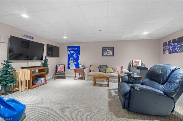 354 Merrimont Drive, Winston-salem, NC 27106