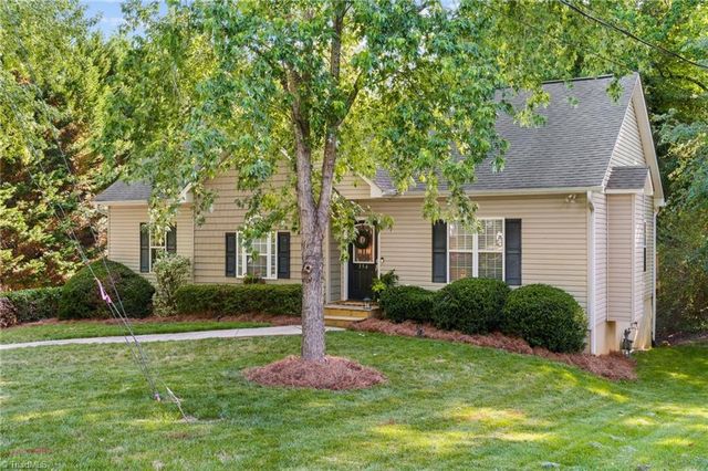 354 Merrimont Drive, Winston-salem, NC 27106