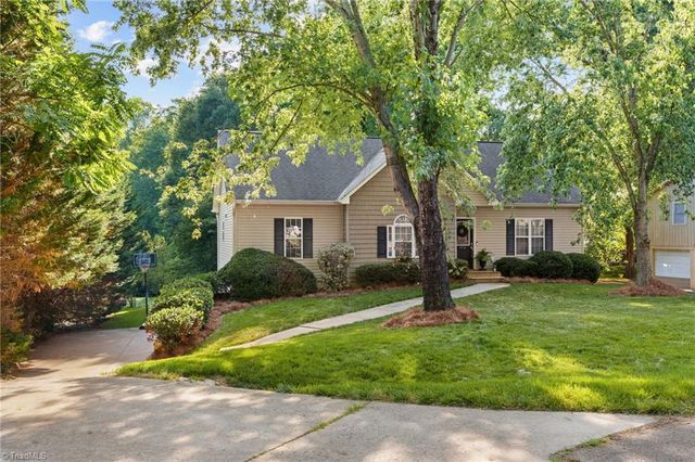 354 Merrimont Drive, Winston-salem, NC 27106