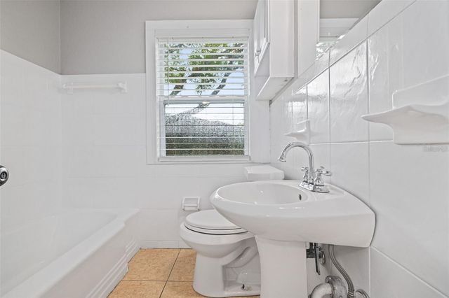 3818 W EUCLID AVENUE, Tampa, FL 33629