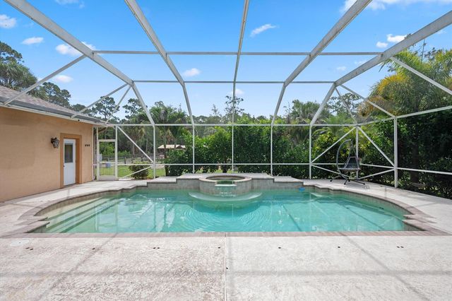 2910 Doe Trail, Loxahatchee, FL 33470