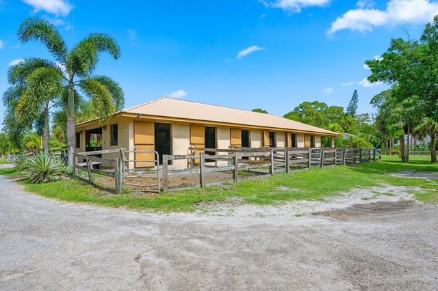 2910 Doe Trail, Loxahatchee, FL 33470