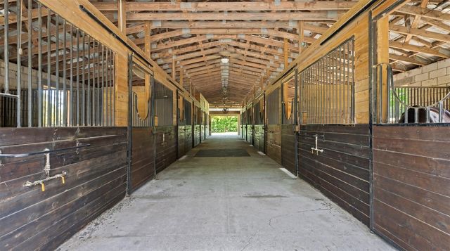 2910 Doe Trail, Loxahatchee, FL 33470
