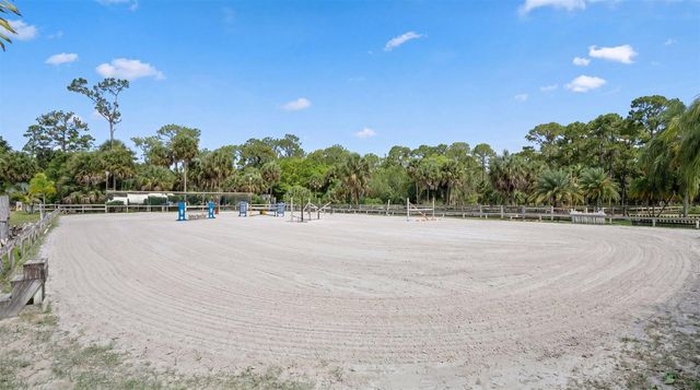 2910 Doe Trail, Loxahatchee, FL 33470