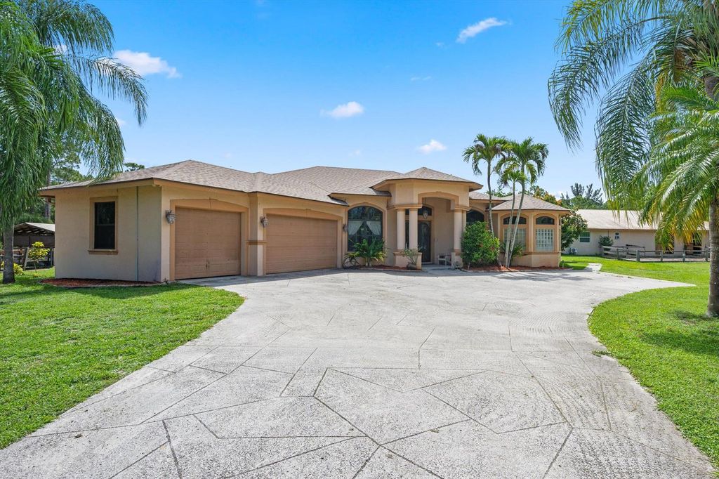 2910 Doe Trail, Loxahatchee, FL 33470