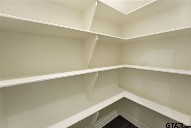 802 S Newsom Street, Mineola, TX 75773