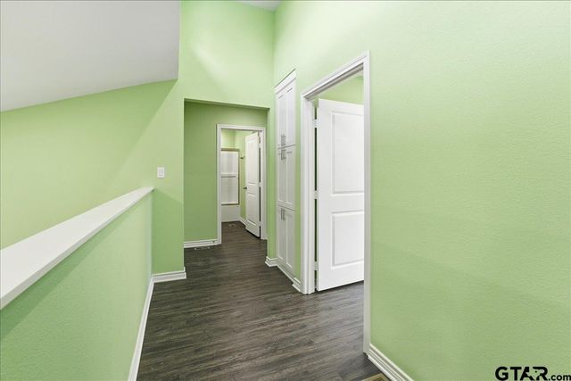 802 S Newsom Street, Mineola, TX 75773