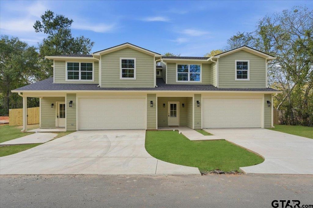 802 S Newsom Street, Mineola, TX 75773