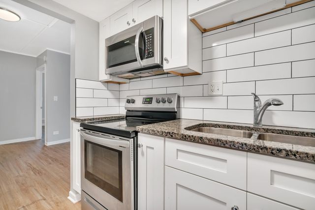 315 W Kimbell Avenue 03, Elmhurst, IL 60126