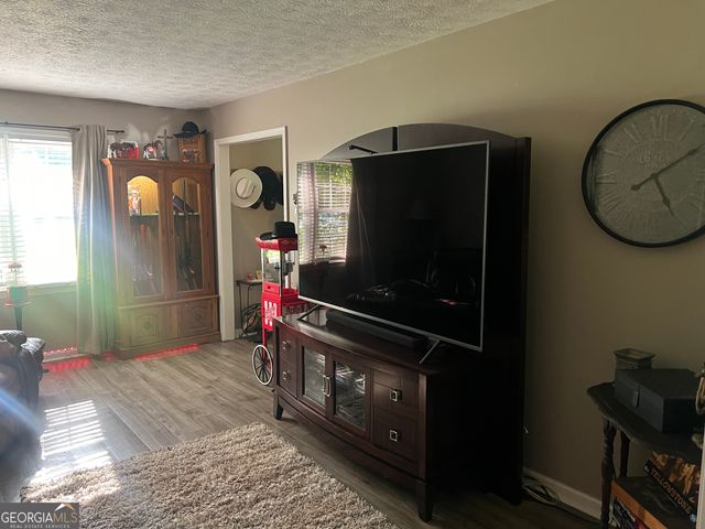 2203 Honeybee Creek Drive, Griffin, GA 30224