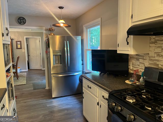 2203 Honeybee Creek Drive, Griffin, GA 30224
