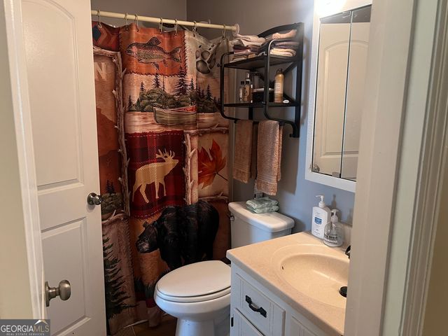 2203 Honeybee Creek Drive, Griffin, GA 30224