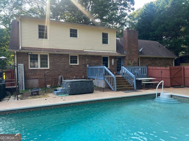 2203 Honeybee Creek Drive, Griffin, GA 30224