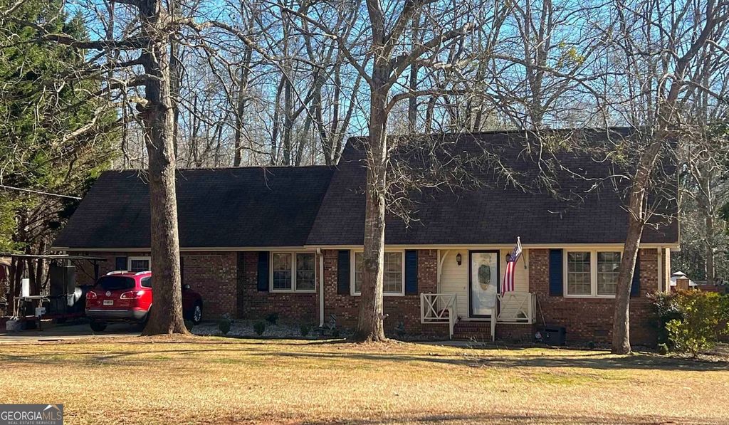 2203 Honeybee Creek Drive, Griffin, GA 30224