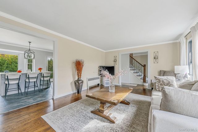 50 Mole Place, Amityville, NY 11701