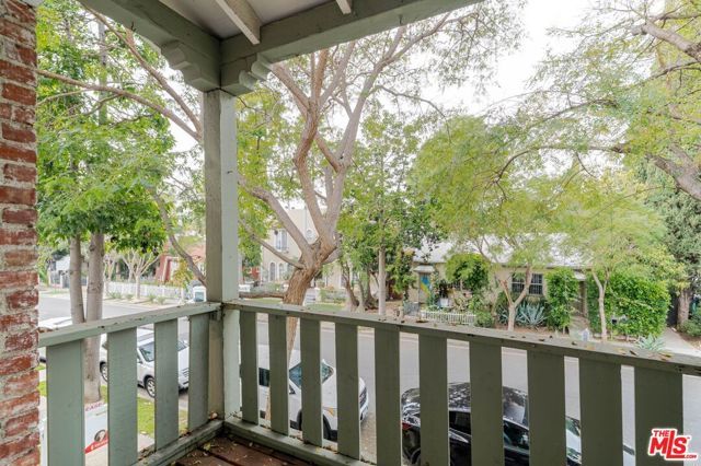 1132 N Vista Street 2, West Hollywood, CA 90046