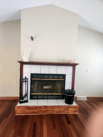 11233 3rd AVENUE, Pleasant Prairie, WI 53158