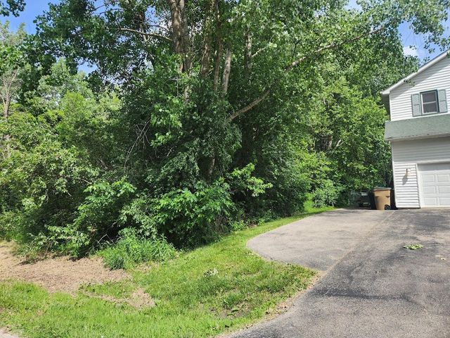 11233 3rd AVENUE, Pleasant Prairie, WI 53158