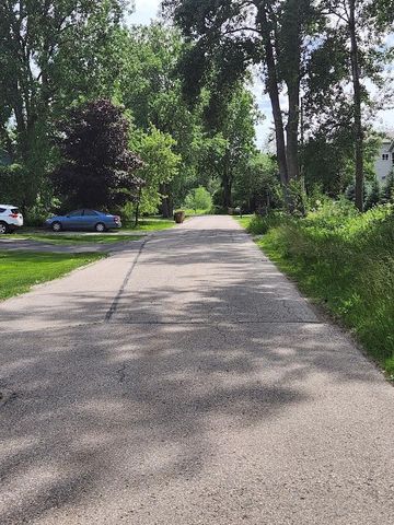 11233 3rd AVENUE, Pleasant Prairie, WI 53158