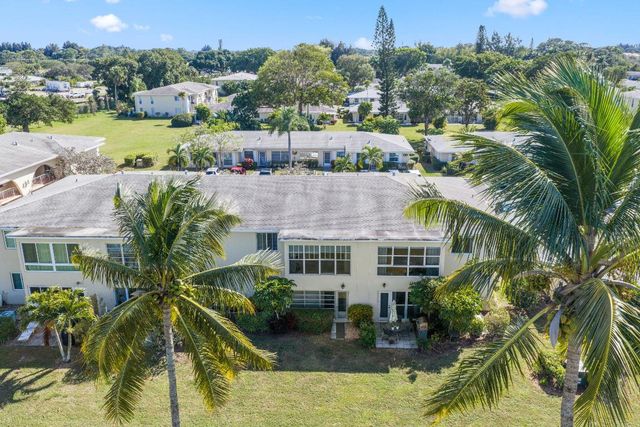 13757 Flora Place E, Delray Beach, FL 33484