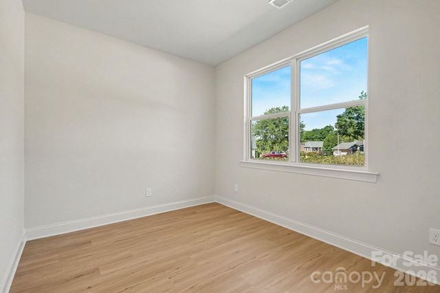 1538 34th Avenue Lane NE, Hickory, NC 28601