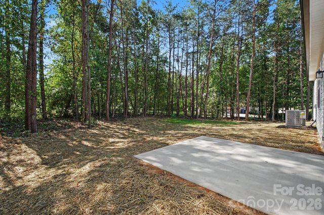 1538 34th Avenue Lane NE, Hickory, NC 28601