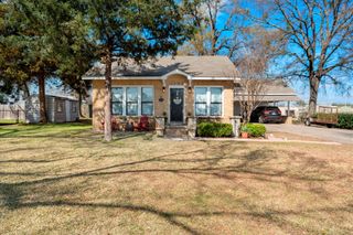 1702 W 1st Street, Mt Pleasant, TX 75455