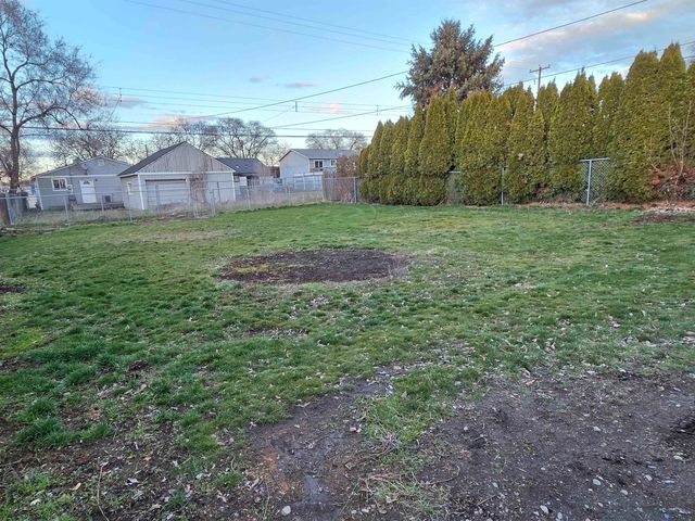 4127 E 2nd Ave, Spokane, WA 99202